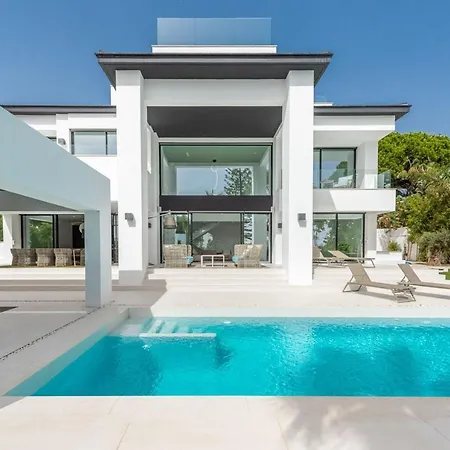 Harmonia: Luxury Beachside Retreat With Breathtaking Views In Marbella